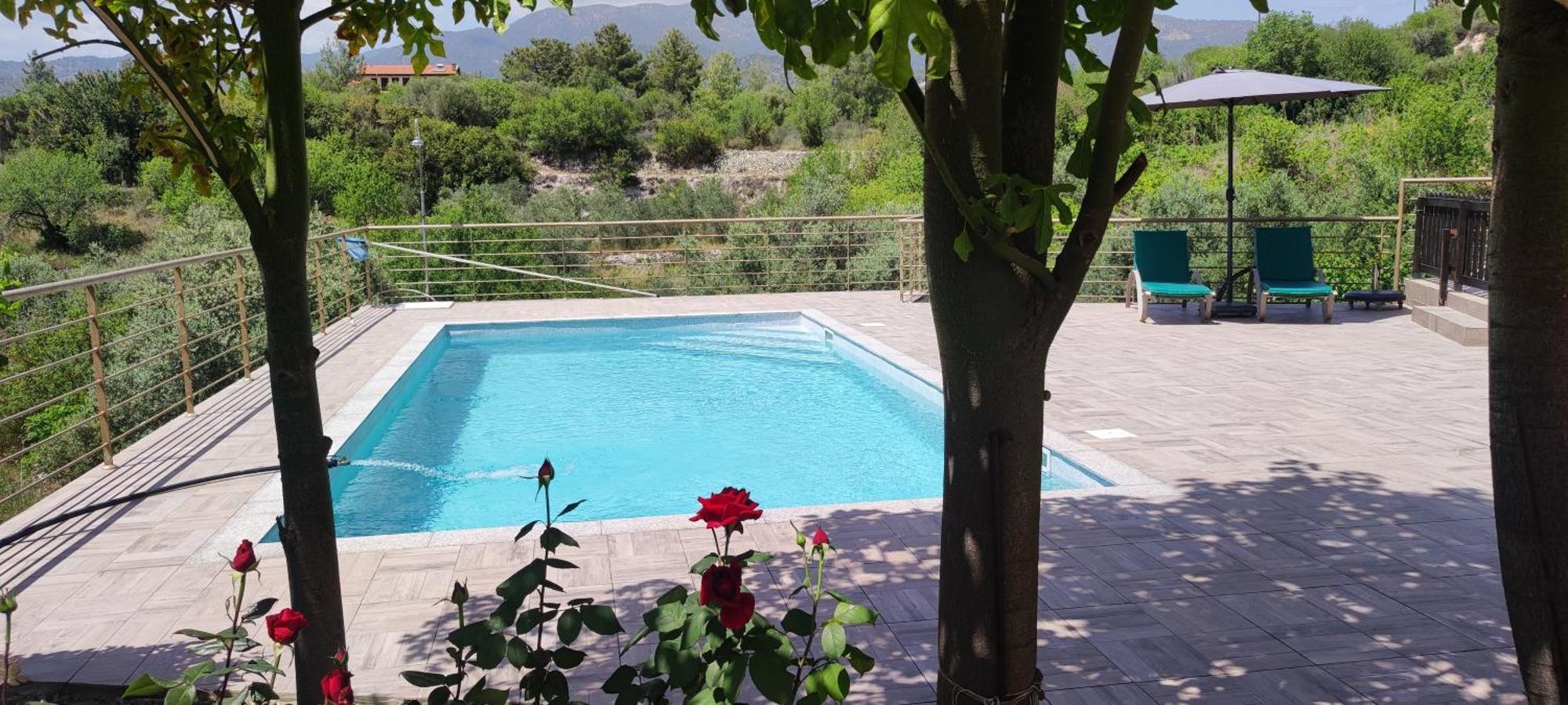 Roses Villa Trimiklini ภายนอก รูปภาพ
