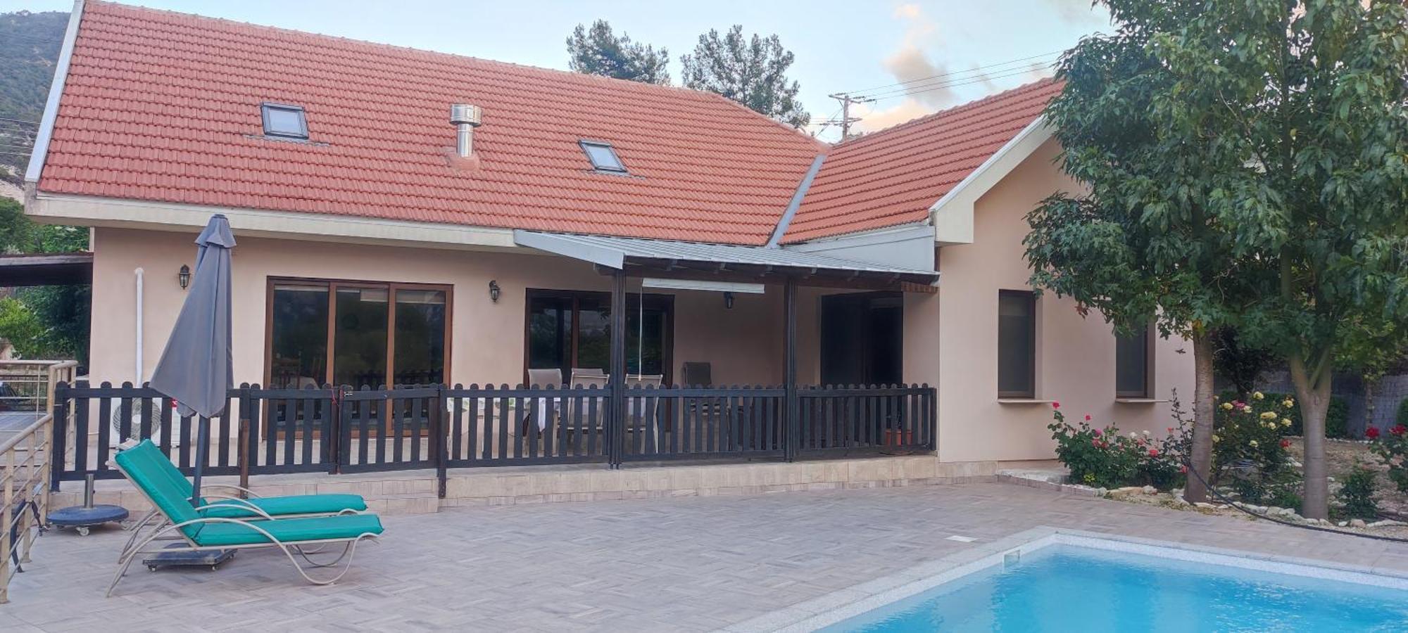 Roses Villa Trimiklini ภายนอก รูปภาพ